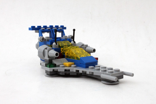 LEGO Space Micro-Scale Space Cruiser (11910)