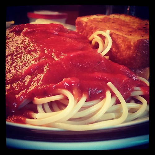 Spaghetti and garlic bread for dinner! It's one of my favorites. #Yum!