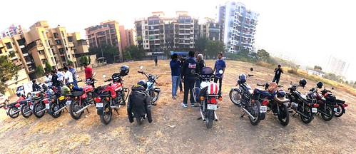 rd350 yamaha motorbike motorbikes bike bikes motorcycle motorcycles mumbai india riding torq “palm beach” lineup club members “bombay club” vashi