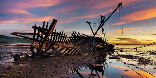 sunrise photography landscapes seascapes philippines kitlens system shipwreck vividcolors stacruz davaodelsur mirrorless coastalexposure sonynex6 1650pz