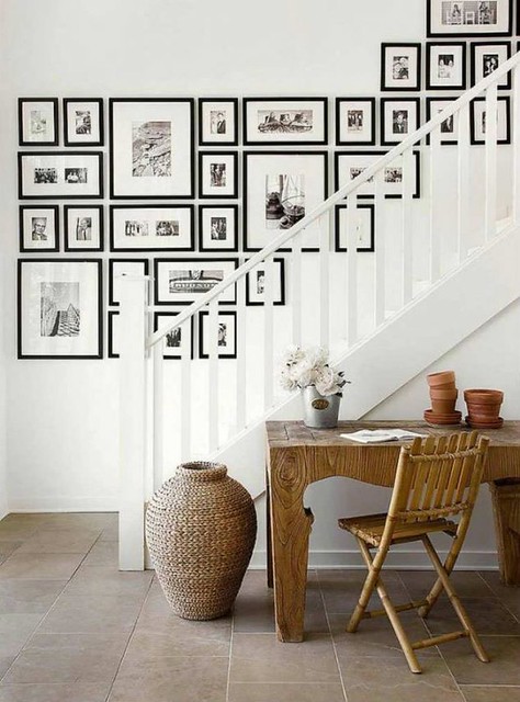 12 Shocking Ideas to Create Nice Looking Family Gallery Wall