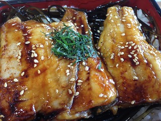 rebun-island-takechan-sushi-kabayaki-don-of-hokke-fish03