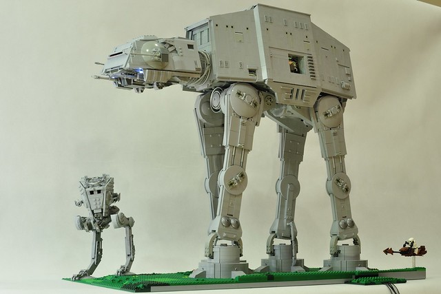 UCS AT-AT, by dmaclego, on Eurobricks
