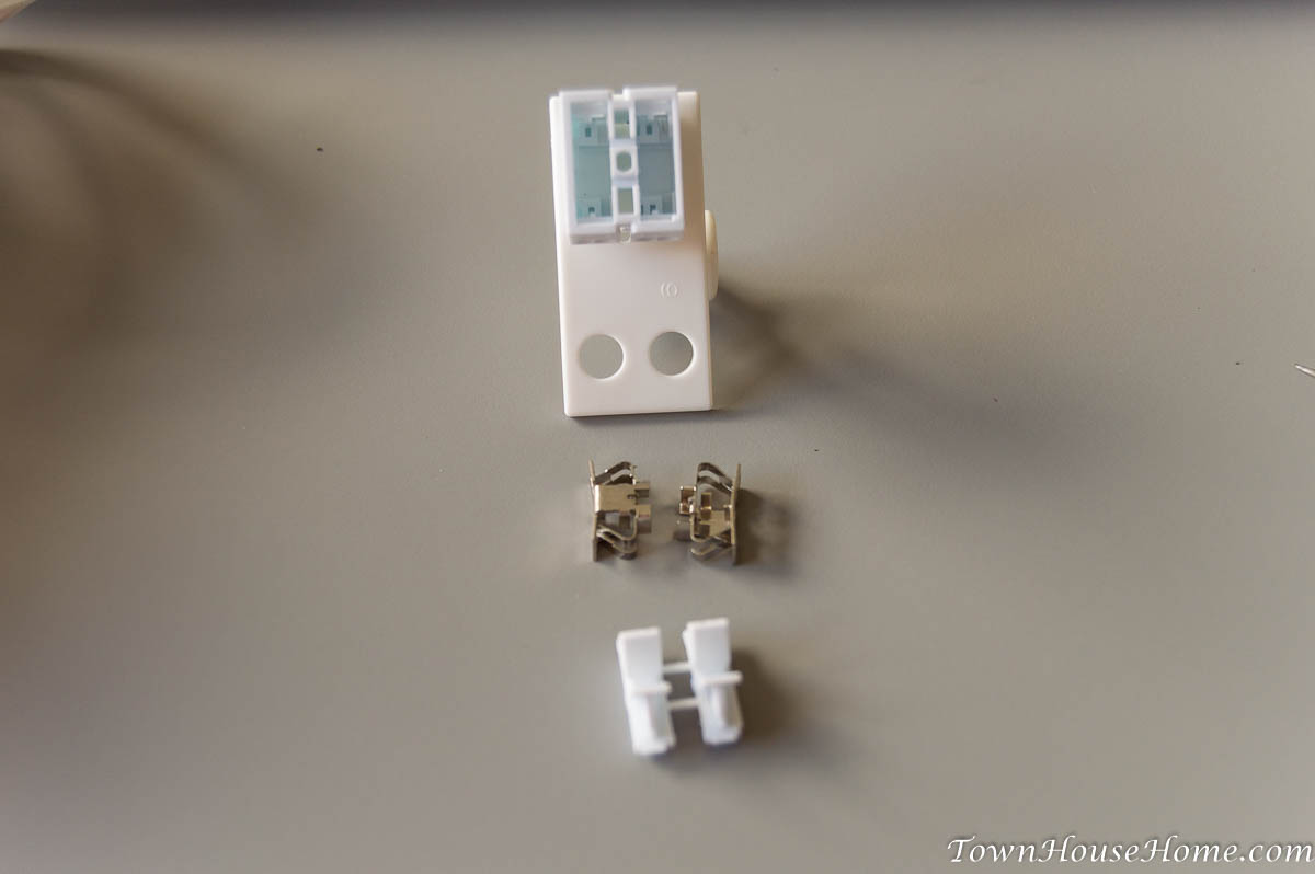 Ikea sekond connector disassembled