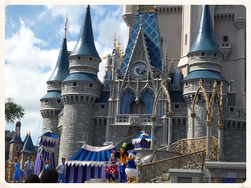 Día 3: Magic Kingdom -Be Our Guest Lunch- & Hotel Contemporary - (Guía) 3 SEMANAS MÁGICAS EN ORLANDO:WALT DISNEY WORLD/UNIVERSAL STUDIOS FLORIDA (109)