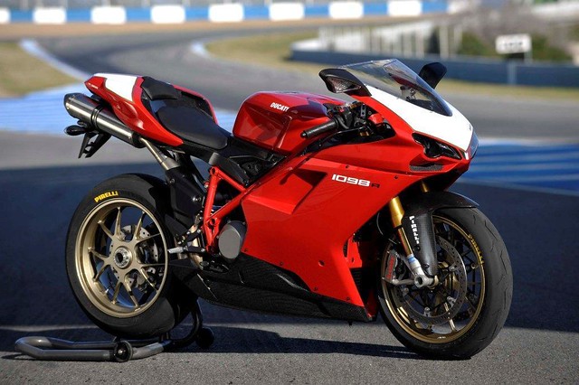 Спортбайк Ducati 1098