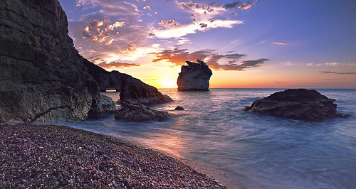 sea italy seascape sunrise italia puglia dei vieste mattinata baia faraglioni gargano phaseone iq180 schneiderdigitar35mmf35