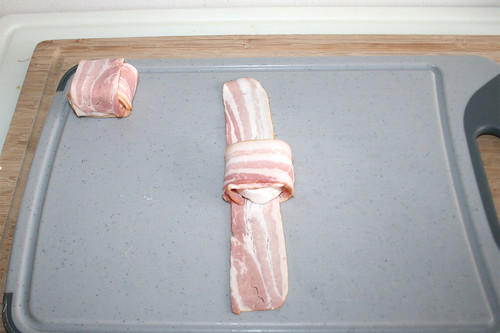 16 - Ziegenkäse in Bacon wickeln / Wrap goat cheese in bacon