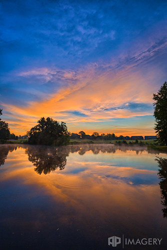 lake pearlclub pond reflection sky sunrise thesummit water