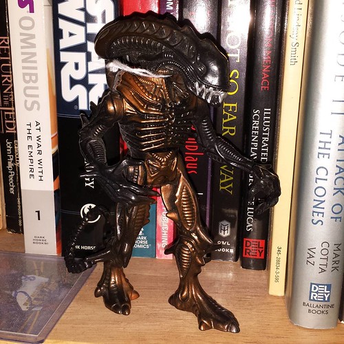 Cool toy score no. 3. Is it weird that I hate the ALIEN movies, but find the beastie himself just amazing? #sciencefiction #sf #scifi #alien