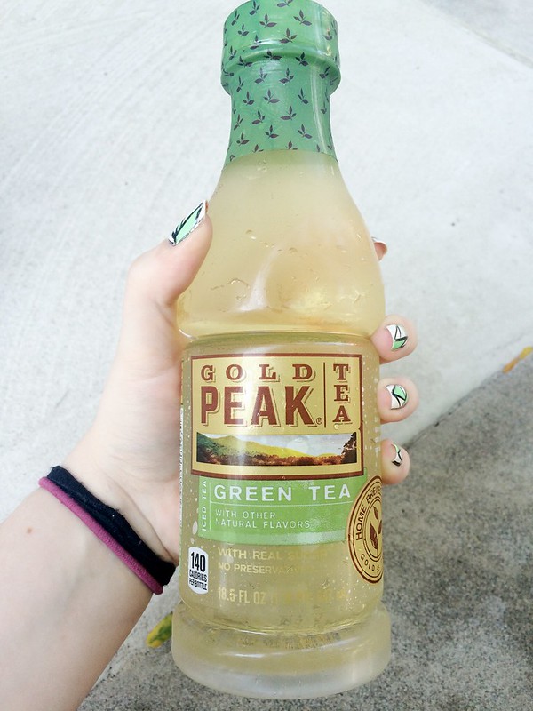 Green Tea Taste Test: Which Green Tea is Best? // eyeliner wings & pretty things