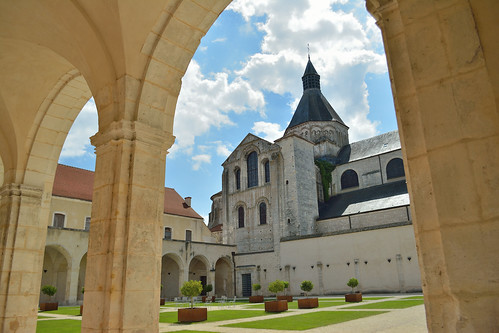 france church architecture cathedral cloister loire lacharite