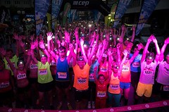 Prvního Mosteckého Night Runu se účastnilo přes osm stovek běžců