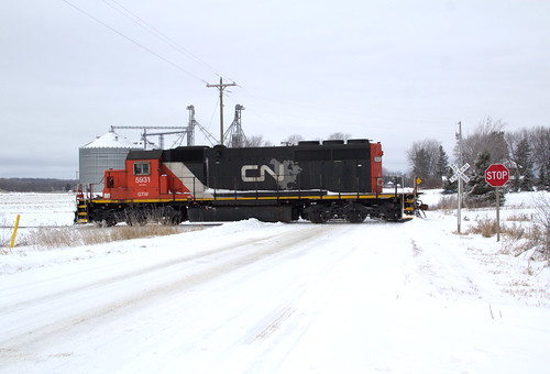 railroad cn train dorchester canadiannational medfordturn