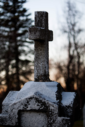 sunset cemetery graveyard cross tombstone gravestone hemlockmichigan stmarycatholiccemetery