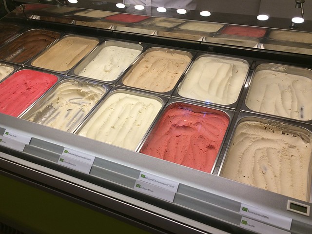 Eisbox freezer flavors _Berlin gluten-free ice cream