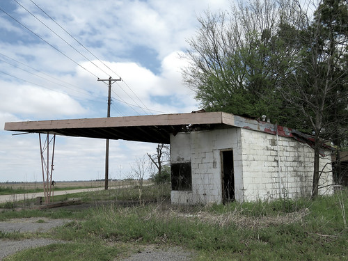 vintagegasstation abandoned architecture decay rural arkansas