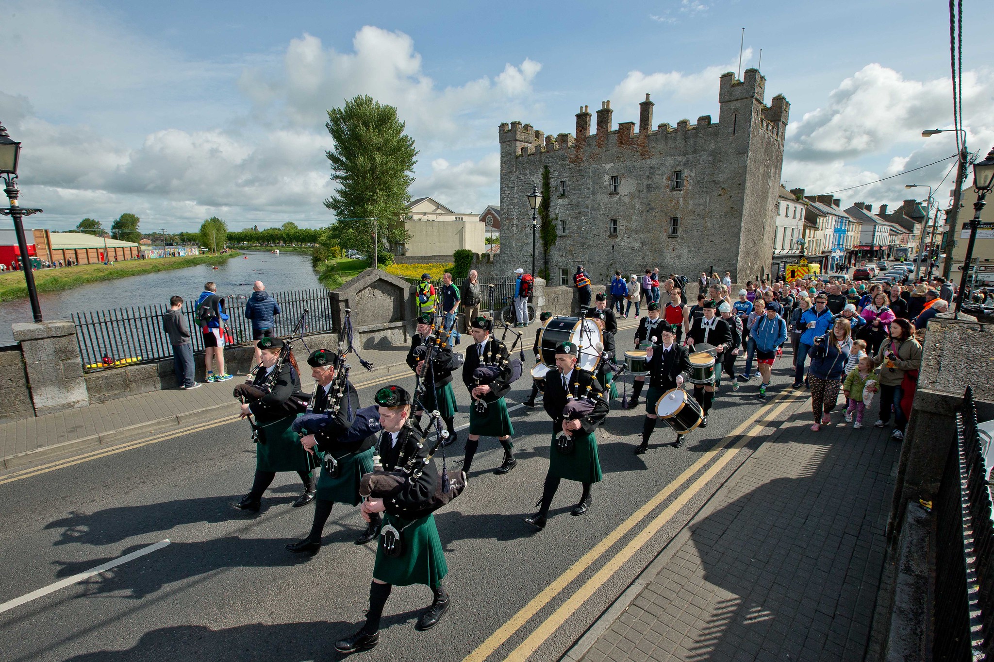 A general view of a pipe band bringing competitors to the start of the race 30/5/2015 - TriAthy - IX Edition - 31 May 2015