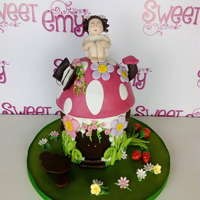 Cake by Catering y Pastelería Creativa y Tienda Online Sweet Emy Valencia