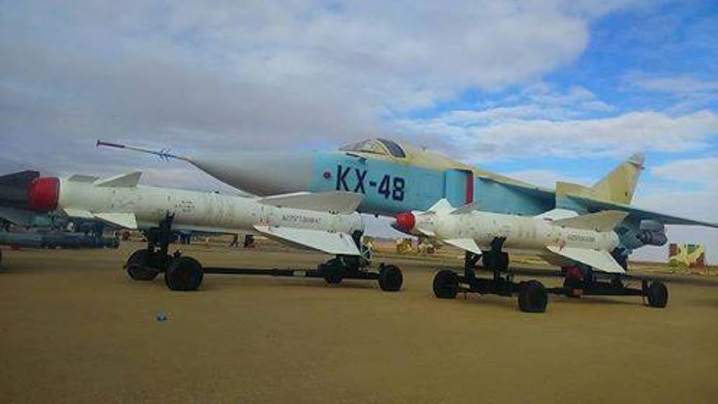 صواريخ القوات الجوية الجزائرية  [  Missiles / Munitions /  l'AAF  ]   30638993534_6b5fc19db9_o