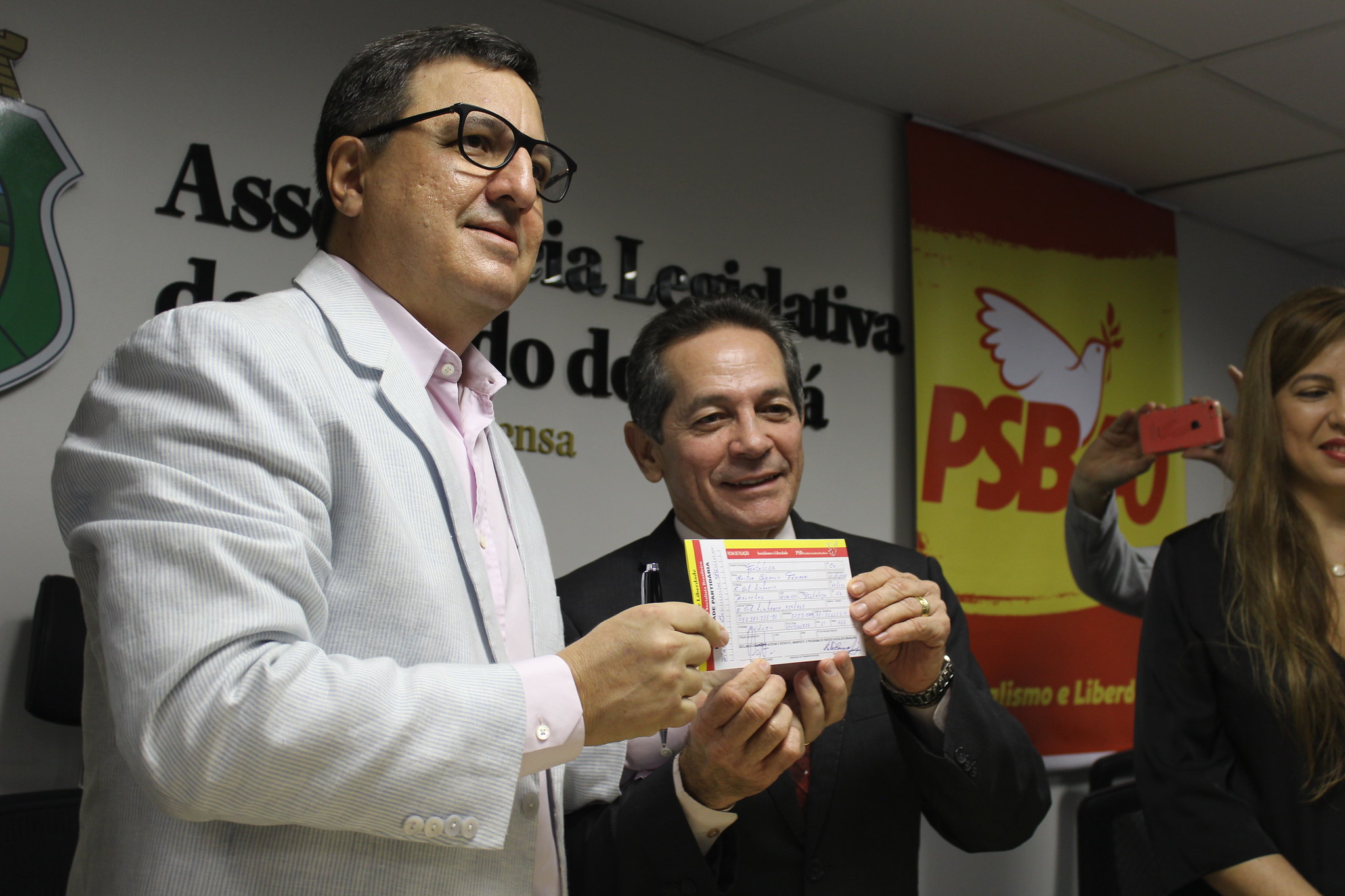 Heitor Férrer ingressa no Partido Socialista Brasileiro do Ceará