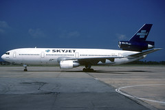 Skyjet DC-10-15 V2-LER GRO 17/05/1998