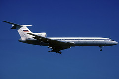 Rossiya TU-154M RA-85631 BCN 09/09/2000