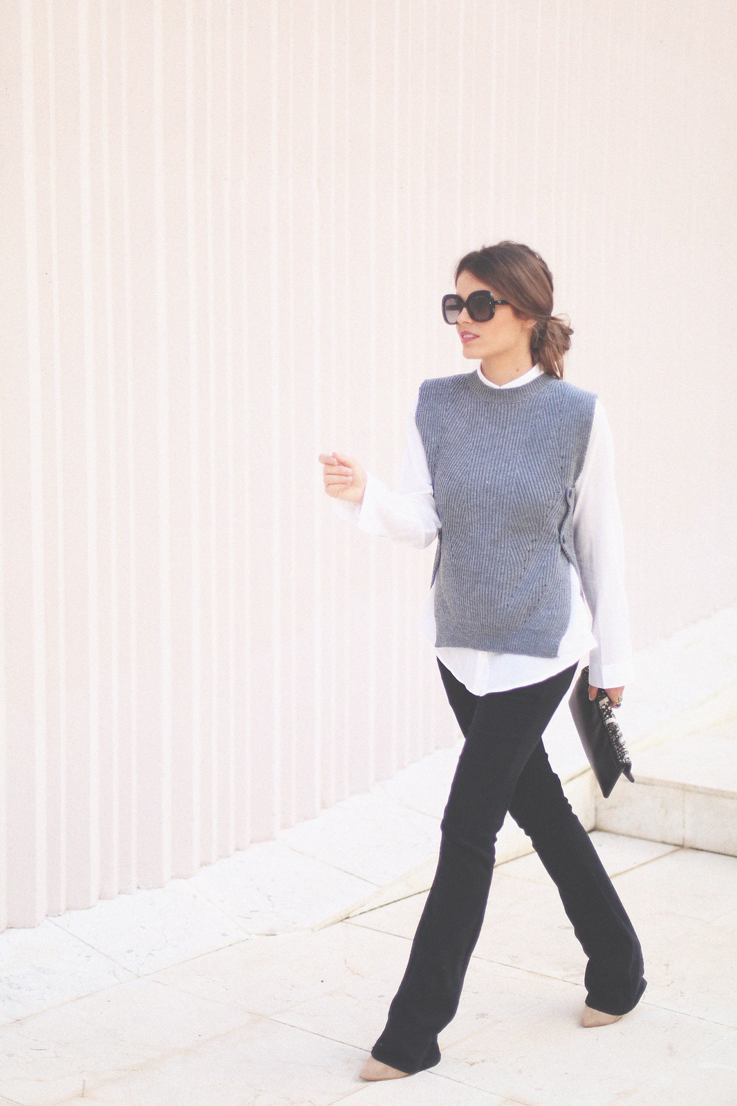 6. jessie chanes - grey sleeveless sweter flared bootcut jeans