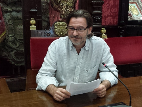 El PSOE pide explicaciones al alcalde y tilda de extrema gravedad los hechos que investiga la Fiscalía por el Pabellón Mulhacén 19915101874_cc014324ae