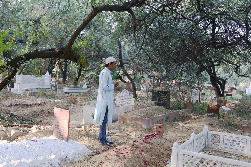 City Moment - Remembering Meraj Ahmed Nizami at His Grave, Panj Peeran Qabristan
