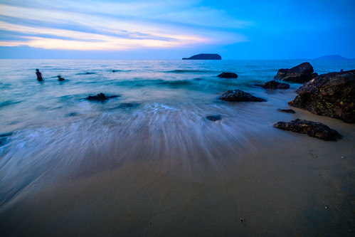 beaches coast ocean sea seascape nature landscape vista sunset sunrise magichour gloriousskies skies waves island