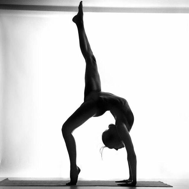 instagram-yoga-girl-flexible-body-30