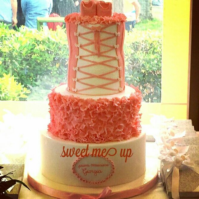 Cake by Sweet Me Up