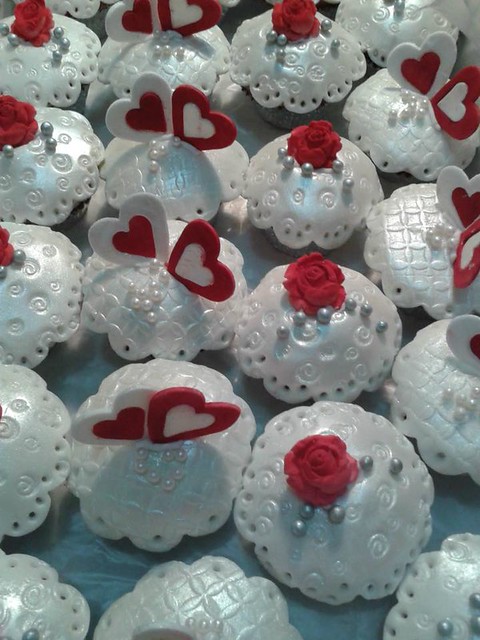 Engagement Cupcakes by Fathma Rabiya Ashik