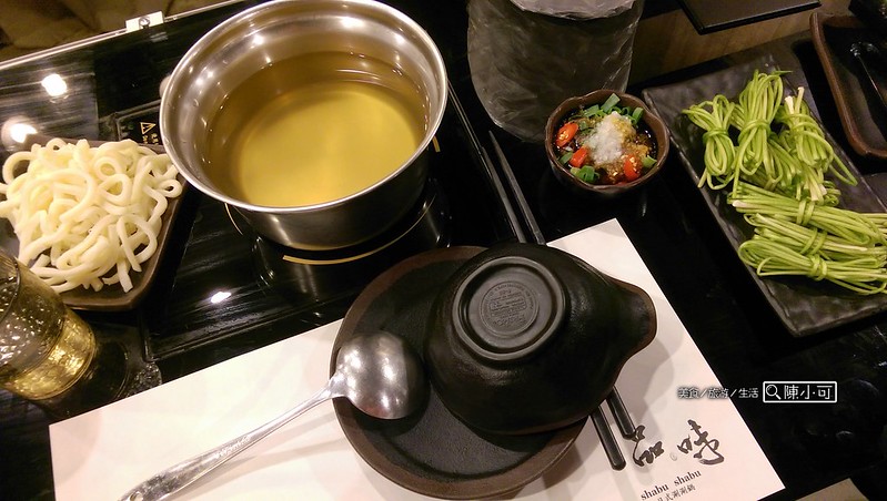 品味日式涮涮鍋,火鍋燒烤吃到飽︱火鍋︱燒烤 @陳小可的吃喝玩樂
