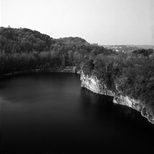 quarry lake fortdickersonpark southknoxville tennessee thesouth fp4party ilfordfp4plus mediumformat 120film bronicasq zenzanon80mm bwfp xtol