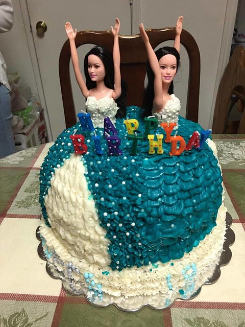 Cake by Tiff'scakedecs