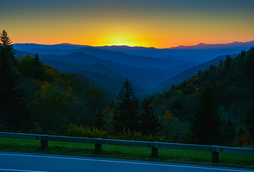 sunrise smoky mountains smokys blue road trip sun