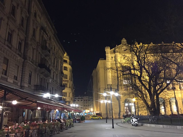 evening, outside the Dunacorso restaurant