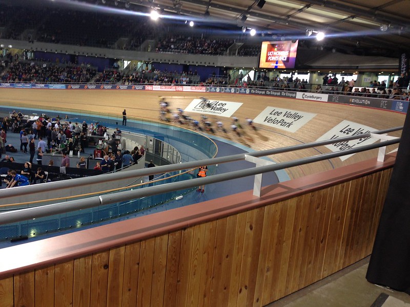 Cycling at the velodrome