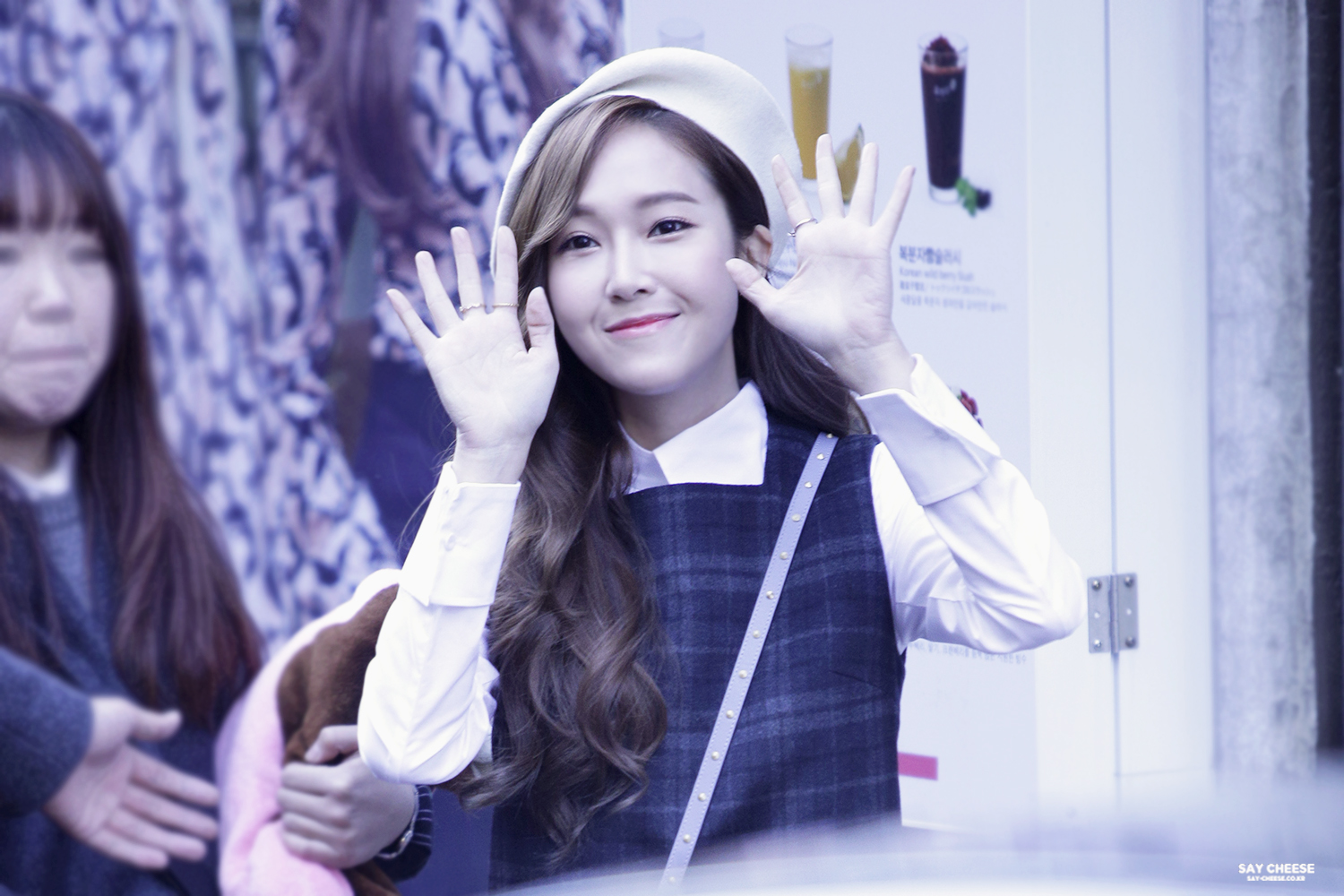 [PIC][06-12-2014]Jessica tham dự buổi fansign cho thương hiệu "Lapalette" vào trưa nay 23920466691_05c4610171_o