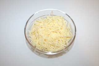10 - Zutat geriebener Edamer / Ingredient grated edamer cheese