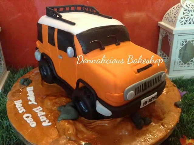 Car Cake by Donna Resuello