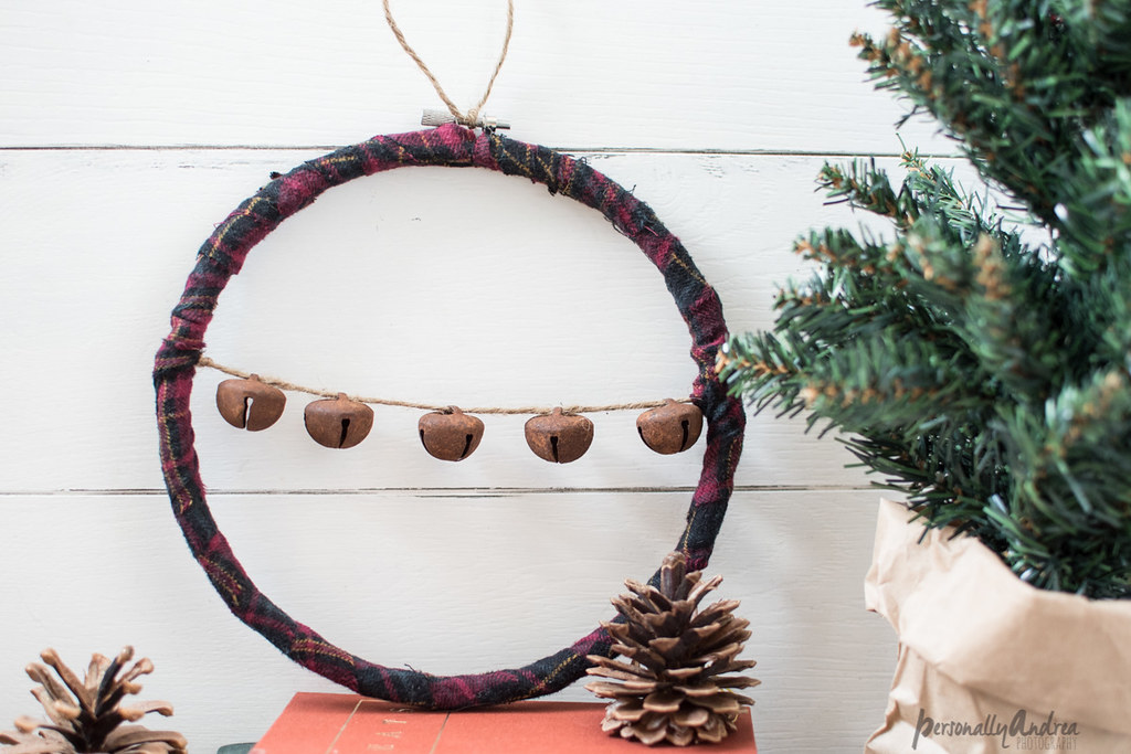 Plaid Flannel Wreath on Emboidery Hoop Frame for Winter