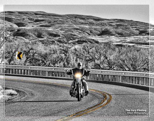111216thekingridearoundsouthflat lazy photog elliott photography worland wyoming south flat road motorcycle ride harley davidson springer king railroad tracks scenery