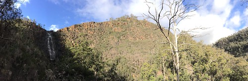 panorama cliff cloud tree creek forest waterfall tasmania pelveratafalls snugtiers snugtiersrecreationarea pelveratafallstrack pelveratacreek