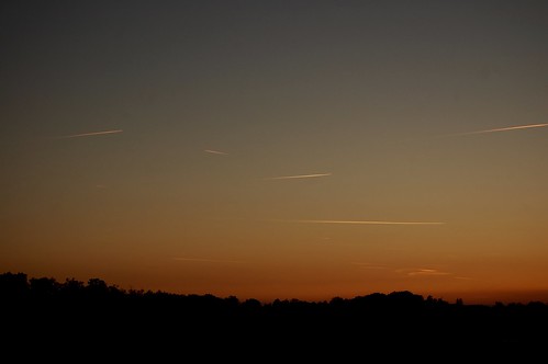 sunset france plane village iledefrance crepuscule coucherdesoleil avions seineetmarne voulx voulxcity