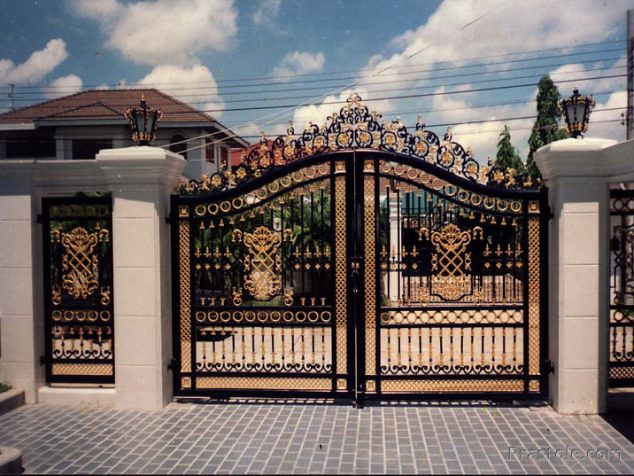 12 Modern Gate Design For Elegant Addition In Your Home