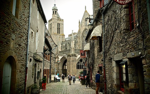 street france brittany europe cathedral doldebretagne rueceinte cathédralesaintsamsondedol