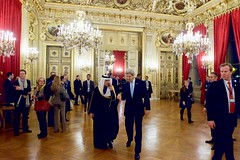 Secretary Kerry Walks With Saudi Arabian Foreign Minister al-Jubeir Before a Multinational Meeting on Syria in Paris - Photo of Paris